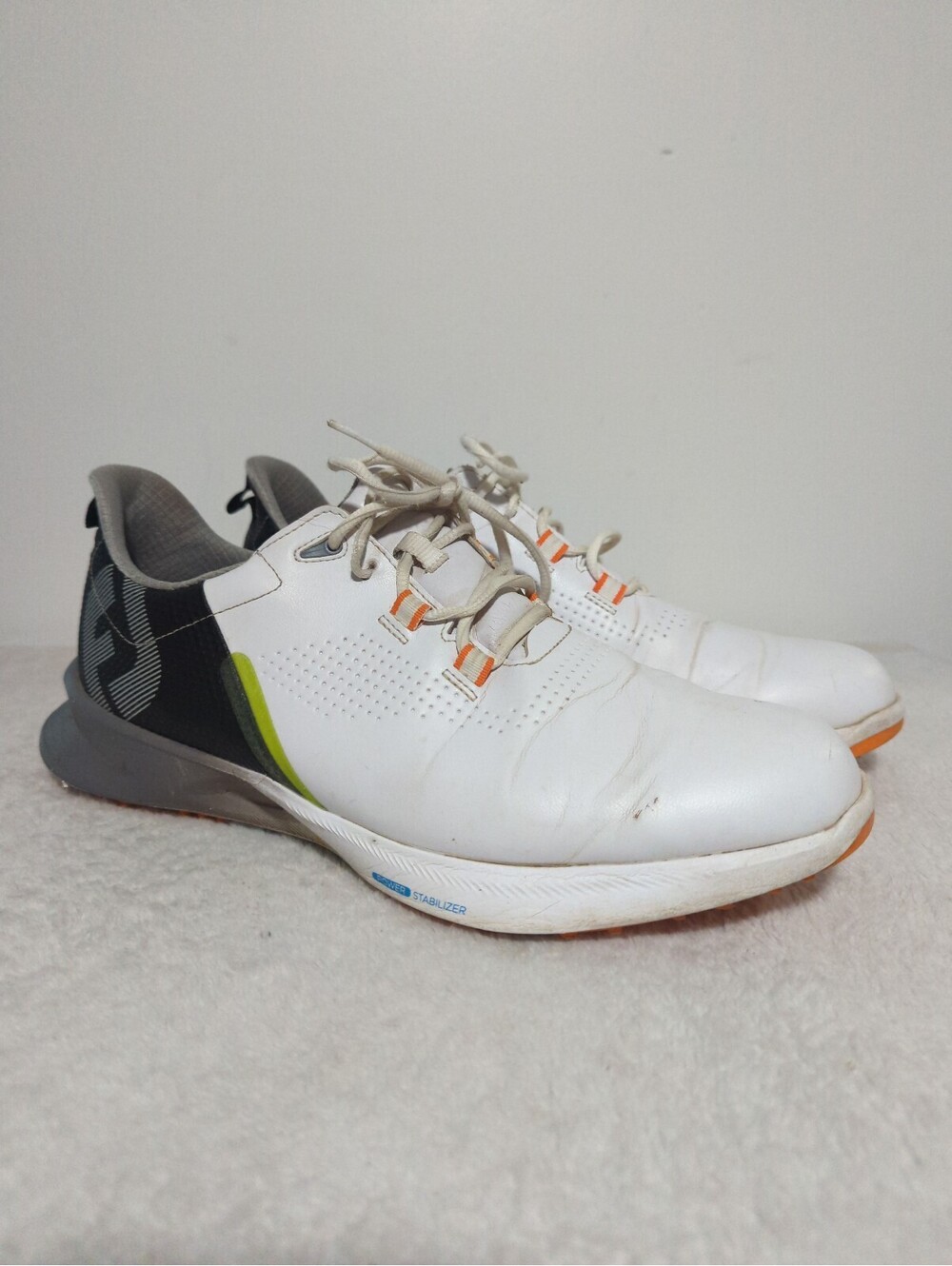 FootJoy Mens 11.5 M Fuel Stratolite Spikeless Golf Shoes 55443 White / Black